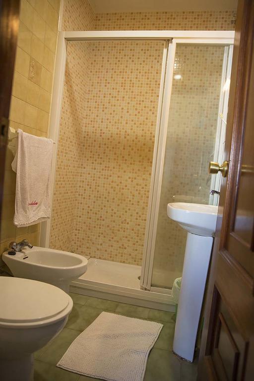 Hostal A Pedra Vigo Eksteriør bilde